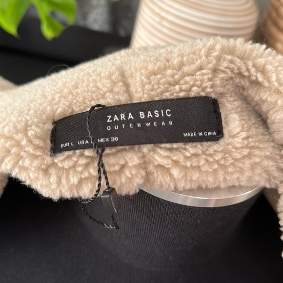 Zara Suede-like Bomber Jacket with Sherpa Lining - Picture 10 of 11